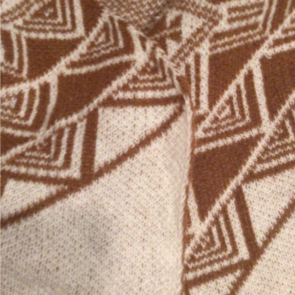 NEW! 1 Left 🪶Boho caramel fringe wrap cardigan - Picture 5 of 13